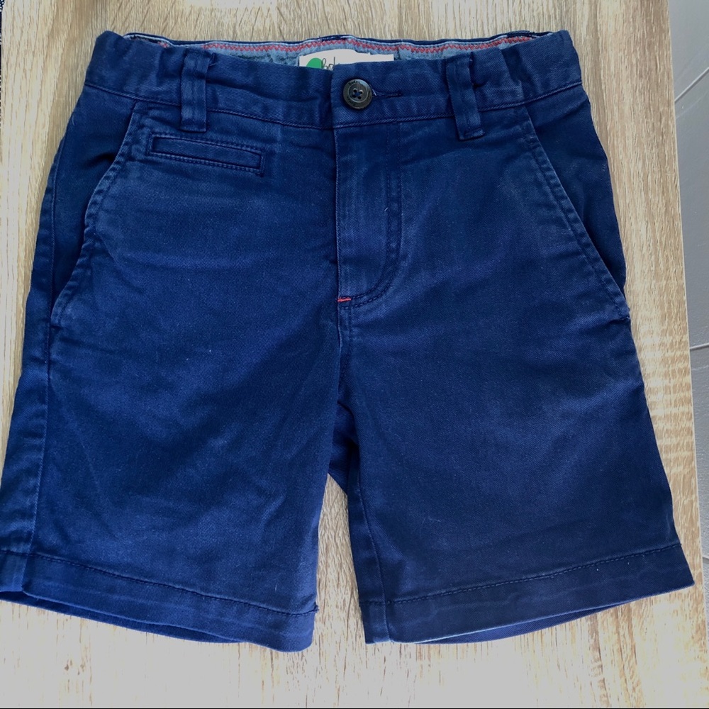 Mini Boden chino shorts